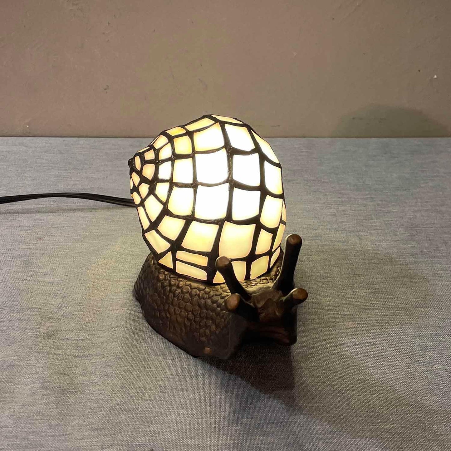 Bieye L10988 Land Snail Tiffany Style Stained Glass Accent Table Lamp for Home Decoration (White, 10" D x 5" W x 5" H)