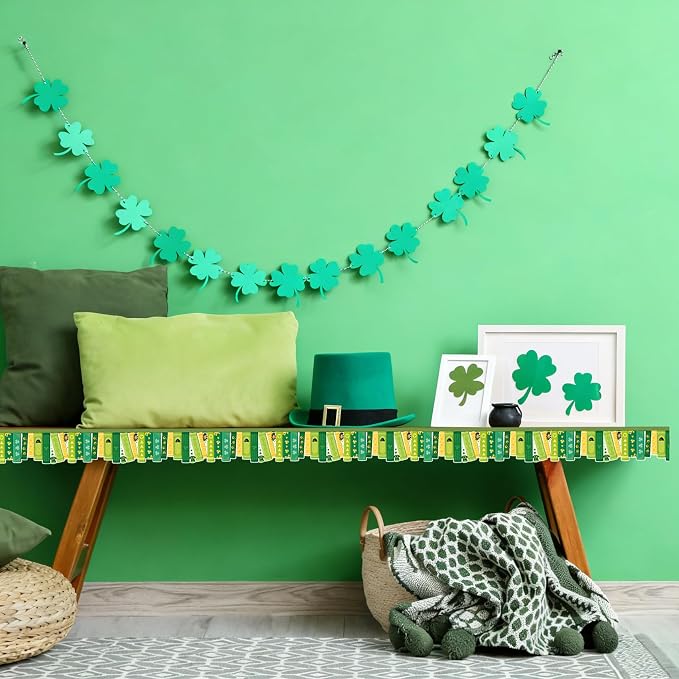 69 Feet Shamrock Bookshelf Bulletin Board Borders St Patrick's Day Green Books
