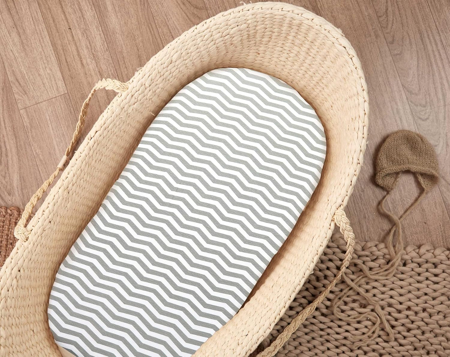 Bassinet Sheets for Baby Girl & Boy – 3-Pack Soft Fitted Bassinet Sheets, Organic Cotton, Breathable & Cozy, Fits 32x16x4 Inch Rectangle, Oval & Hourglass Mattresses (Grey/White)