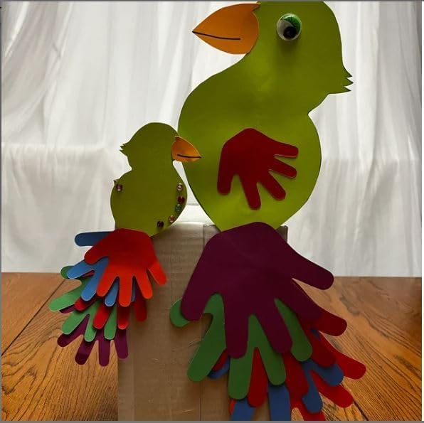 SHAPES ETC. 31 Pcs Hand Assorted Color Cut-Outs 5.5in, Construction Paper Shapes