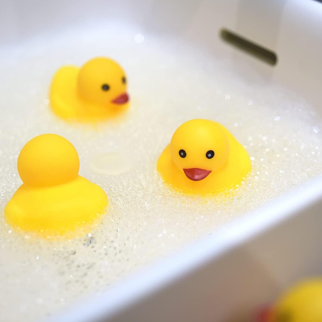 Yellow Rubber Ducks, 7pcs Preschool Large Bath Toys Bathtub Floating Duckies Gift for Baby Shower Infants Kids Toddler Party Decoration (Medium)