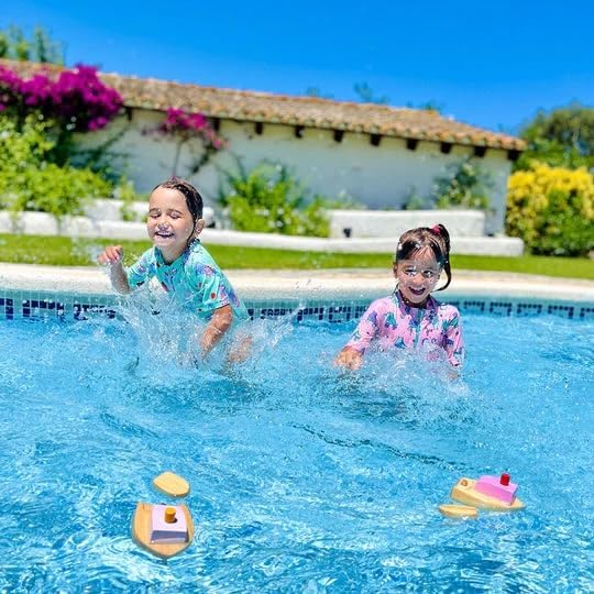 kiko+ Ofune Wind-Up Wooden Toy Boat| Made with Japanese Hinoki Cypress | Minimalist Wind-Up Toy for Kids (Pink)