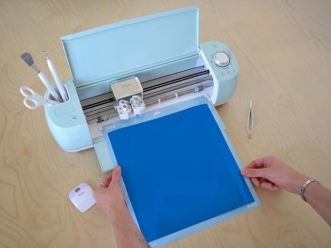 ORACAL 951 Series Premium Cast Film in Azure Blue
