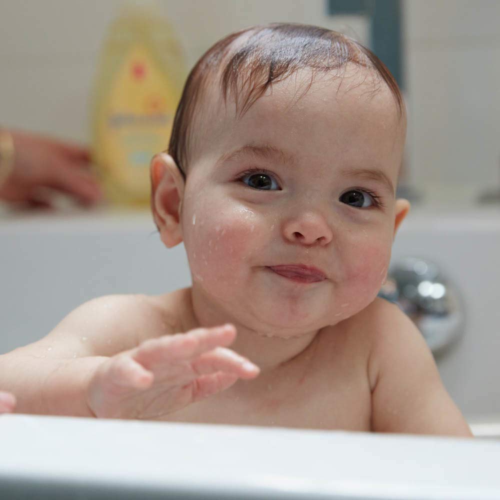 Johnson's Baby Shampoo with Gentle Tear Free Formula, Travel Size, 1.7 Fl Oz