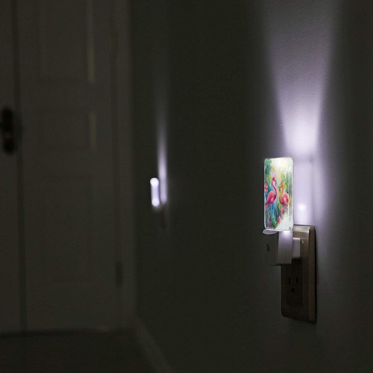 Led Night Light, Flamingo Decorative Plug in Nightlights,with Smart Auto Dusk to Dawn Night Light for Bedroom, Kitchen, Nursery, Bathroom
