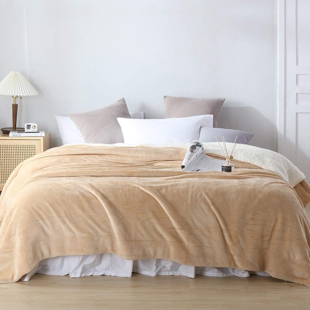 NANPIPER Bed Blanket Reversible Sherpa Flannel Blanket Super Soft Fuzzy Plush Fleece Microfiber (90"x90" Beige) Queen