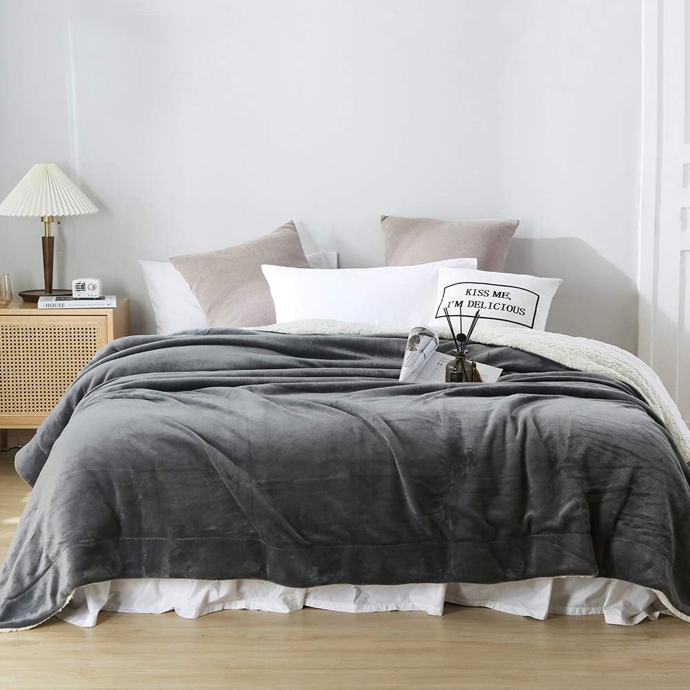 NANPIPER Flannel Blanket Reversible Sherpa Throw Blanket Super Soft Fuzzy Plush Microfiber (90"x90" Gray) Queen