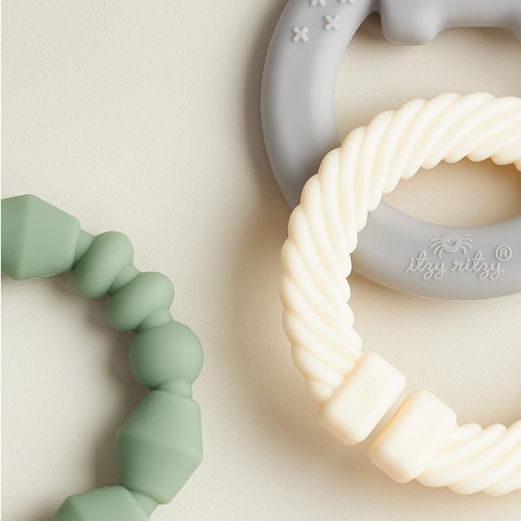 Itzy Ritzy - Itzy Loops Sensory Teether; Includes 2 Silicone Rings and 1 Link (Elephant)