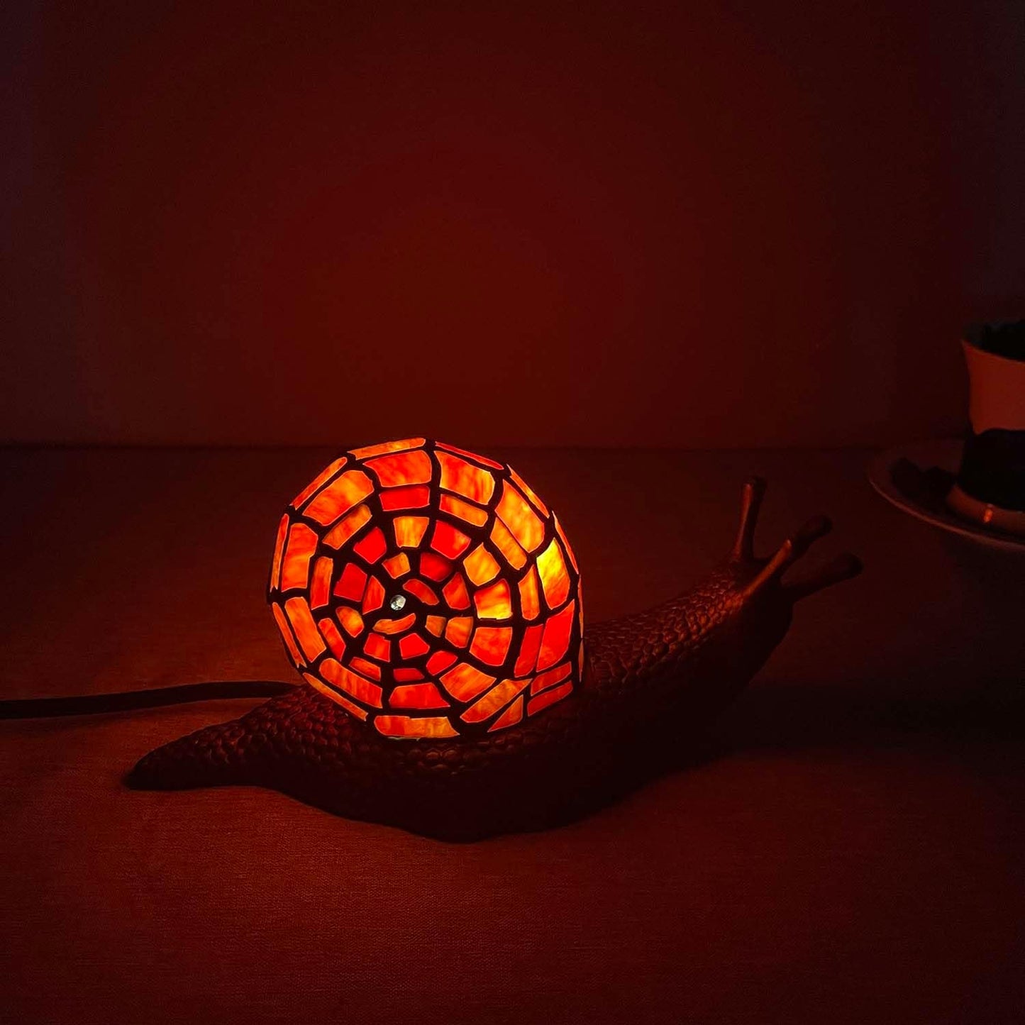 Bieye L10989 Land Snail Tiffany Style Stained Glass Accent Table Lamp for Home Decoration (Red, 10" D x 5" W x 5" H)