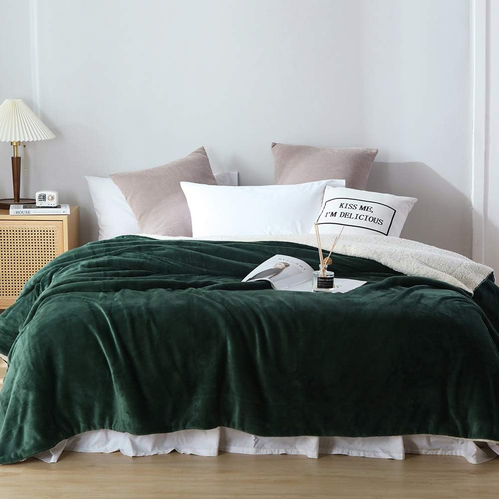 NANPIPER Bed Blanket Reversible Sherpa Flannel Blanket Super Soft Fuzzy Plush Fleece Microfiber (90"x90" Olive Green) Queen