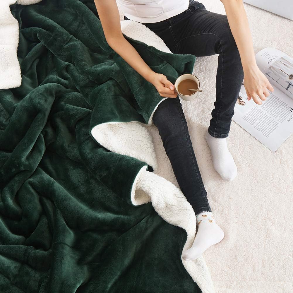 NANPIPER Bed Blanket Reversible Sherpa Flannel Blanket Super Soft Fuzzy Plush Fleece Microfiber (90"x90" Olive Green) Queen