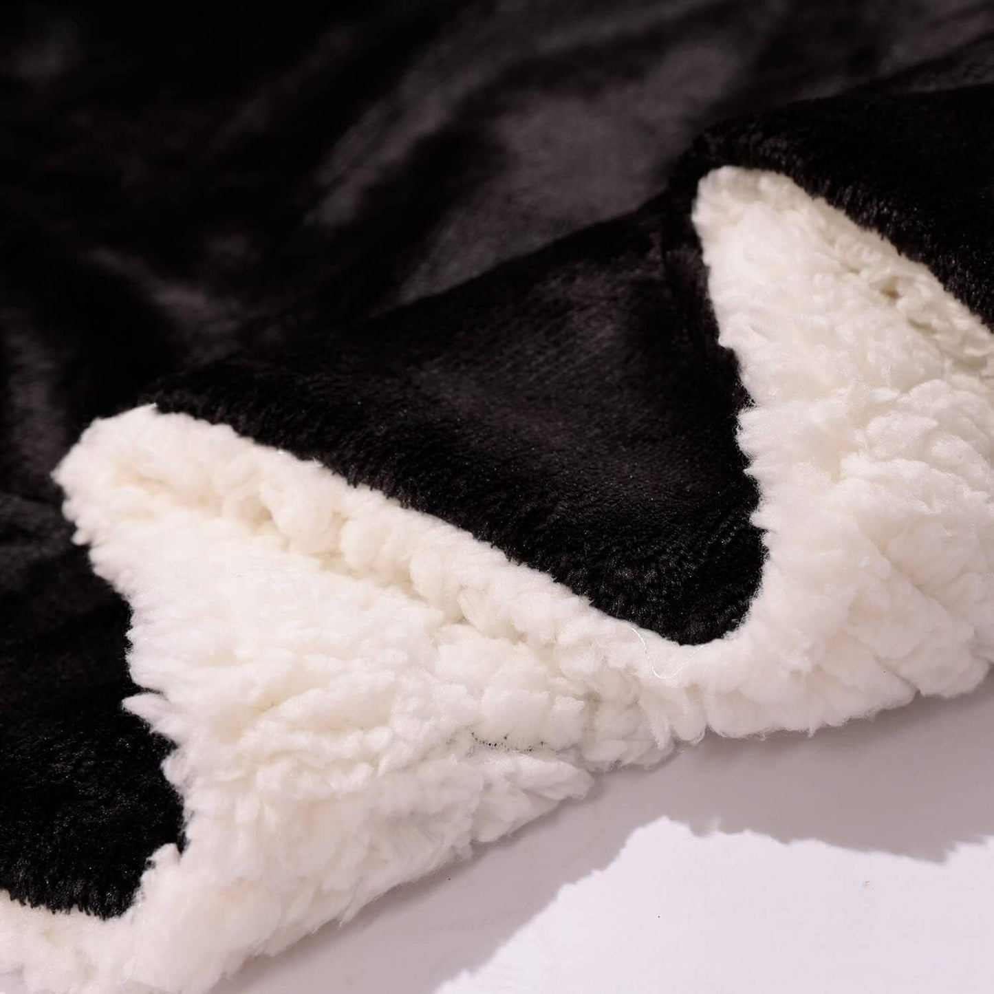 NANPIPER Sherpa Blanket King Fleece Bed Blankets Soft and Warm Fuzzy Microfiber,Black 90"x108"