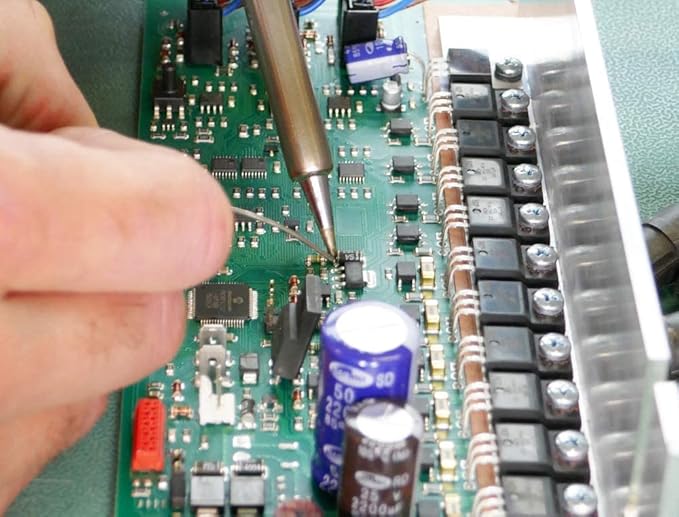 Weller 70 Watt Digital Soldering Station | WE1010NA