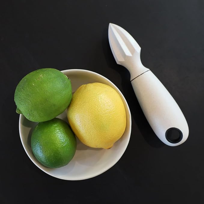 Beille Handheld Lemon Squeezer Citrus Reamer Wheat Straw Kitchen Gadgets
