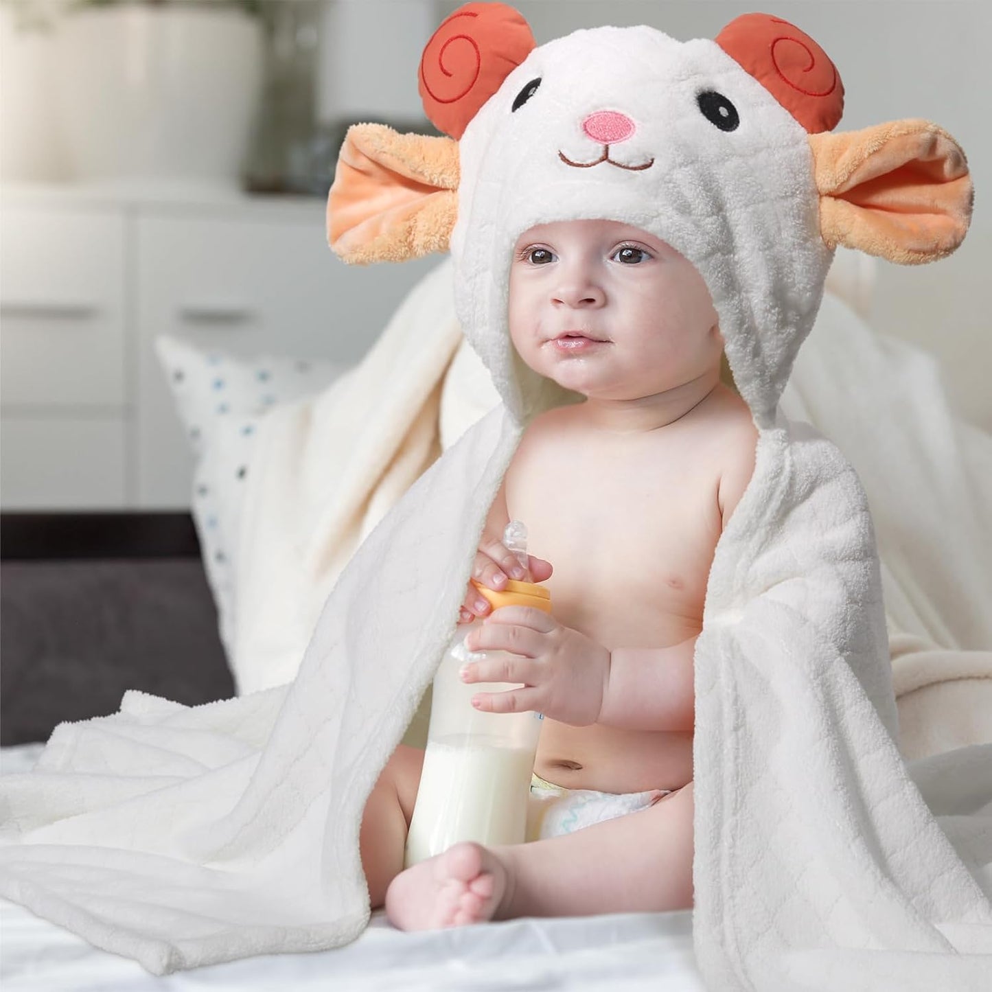 Kids Bath Towels for Boy Girl 0-5 Years, 2-Pack Soft & Absorbent Hooded Towel for Baby with Large Size50 x32, Luxuriously Thick and Plush Coral Fleece with Buttons White Sheep & Brown Owl