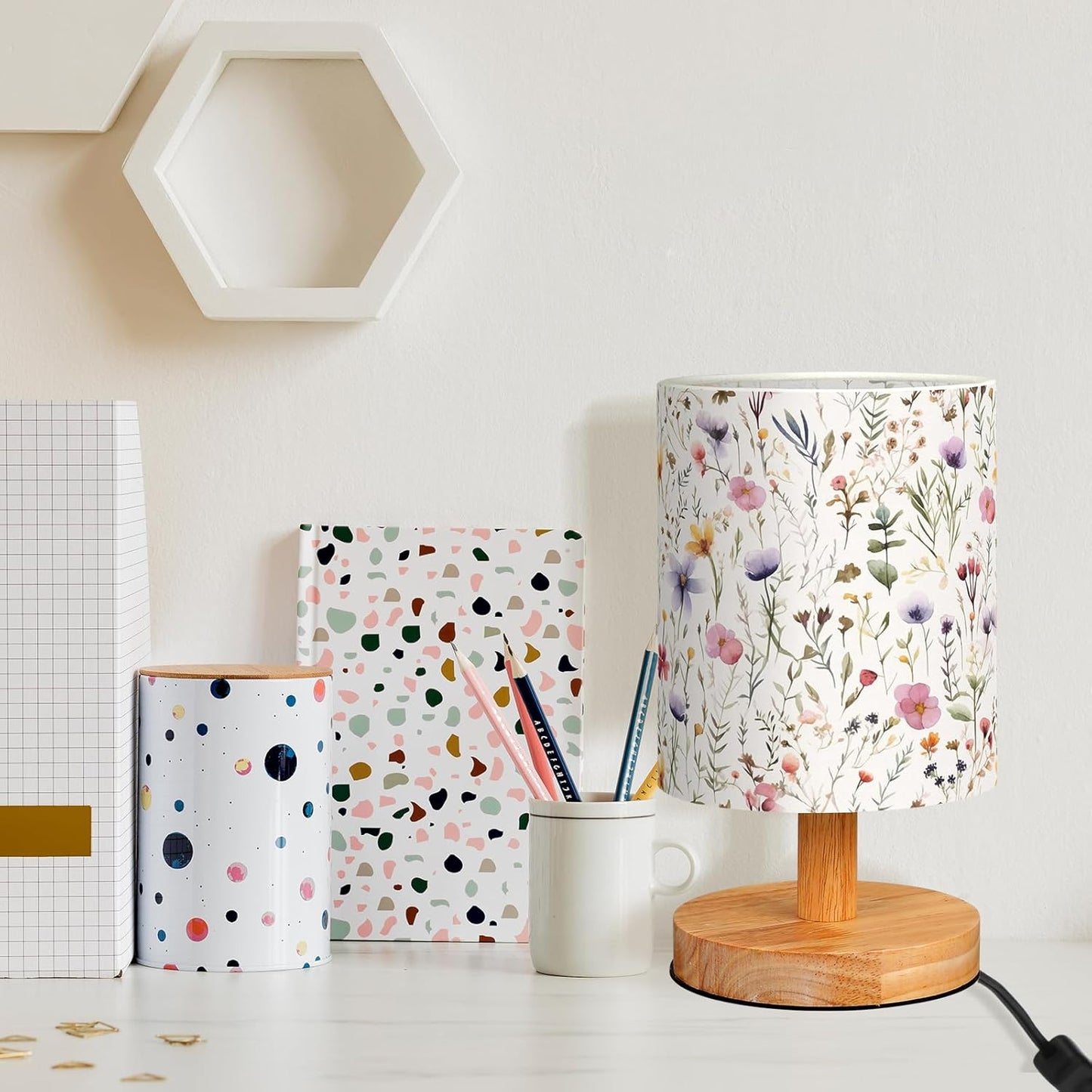 VIHOSE Wildflower Kids Table Lamp for Bedroom Kids Bedside Lamp with Linen Wooden Nightstand Cartoon Nursery Lampshade for Girls Boys Living Room