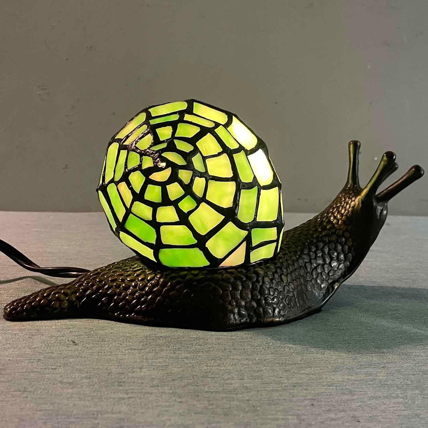 Bieye L10964 Land Snail Tiffany Style Stained Glass Accent Table Lamp for Home Decoration (Green, 10" D x 5" W x 5" H)