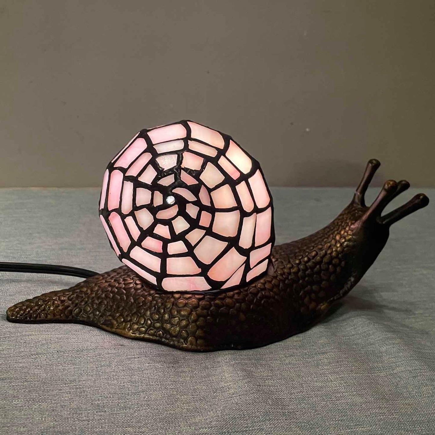 Bieye L10962 Land Snail Tiffany Style Stained Glass Accent Table Lamp for Home Decoration (Pink, 10" D x 5" W x 5" H)