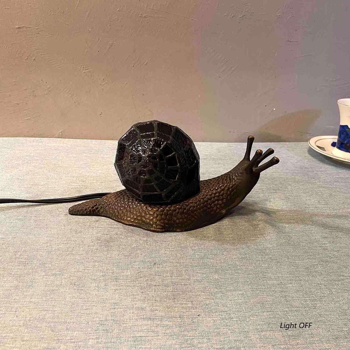 Bieye L10980 Land Snail Tiffany Style Stained Glass Accent Table Lamp for Home Decoration (Amber, 10" D x 5" W x 5" H)