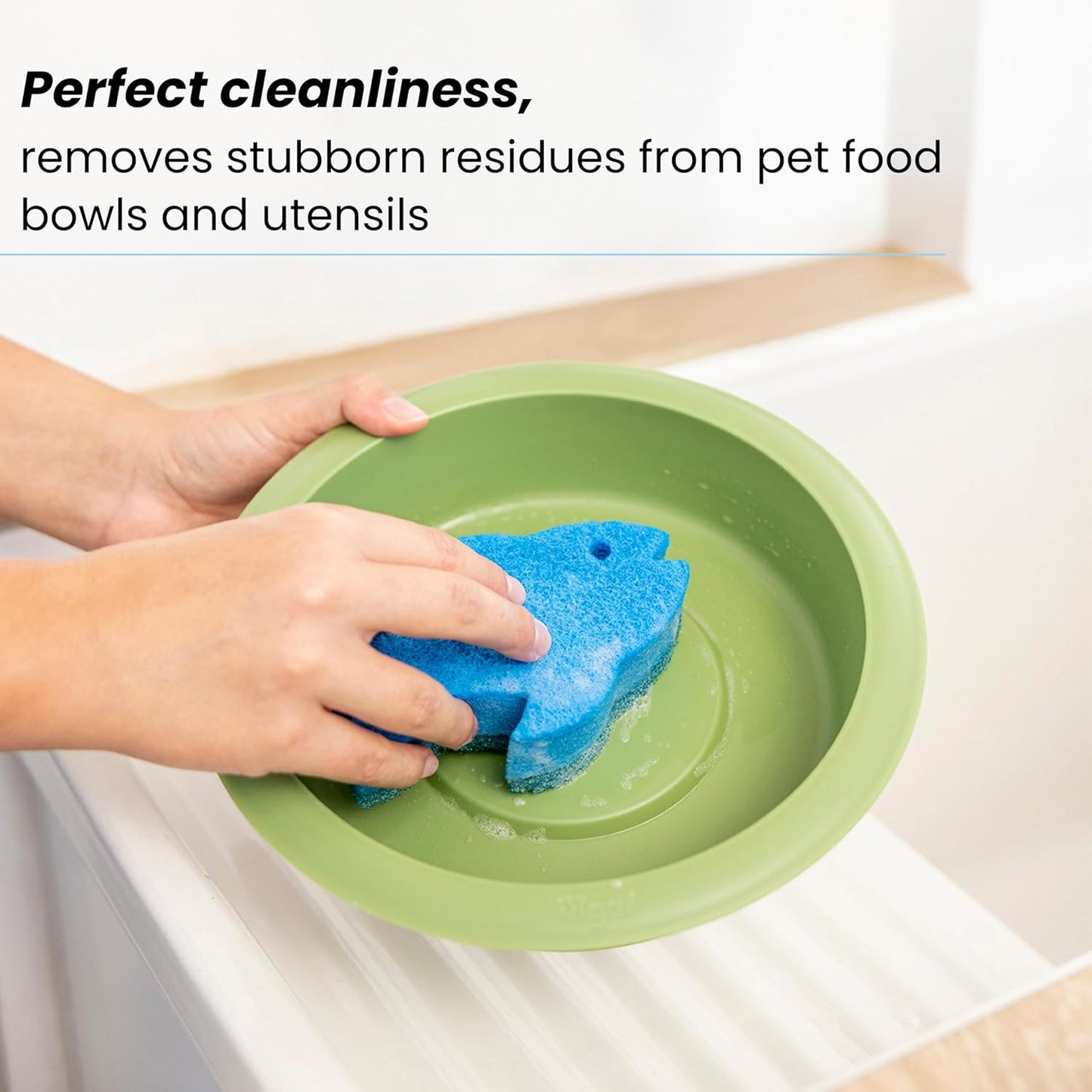 Vigar Pet Dish Sponge, Set of 4 Blue Fish-Shaped Scrub Sponges for Cat Bowls, Ideal for Stainless Steel Cat Bowls and Plastic Cat Bowls, Non-Scratch