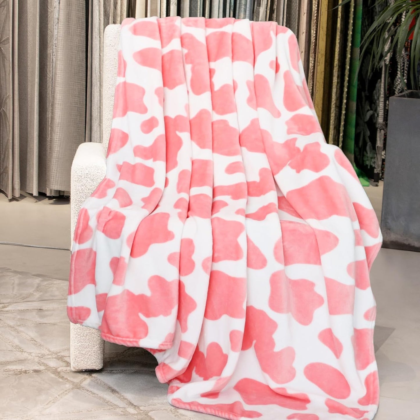 Strawberry Pink Fleece Blanket - Cute Soft Cow Print Throw for Bedroom Decor - Lightweight Warm Fuzzy All-Season Use 50"x60"