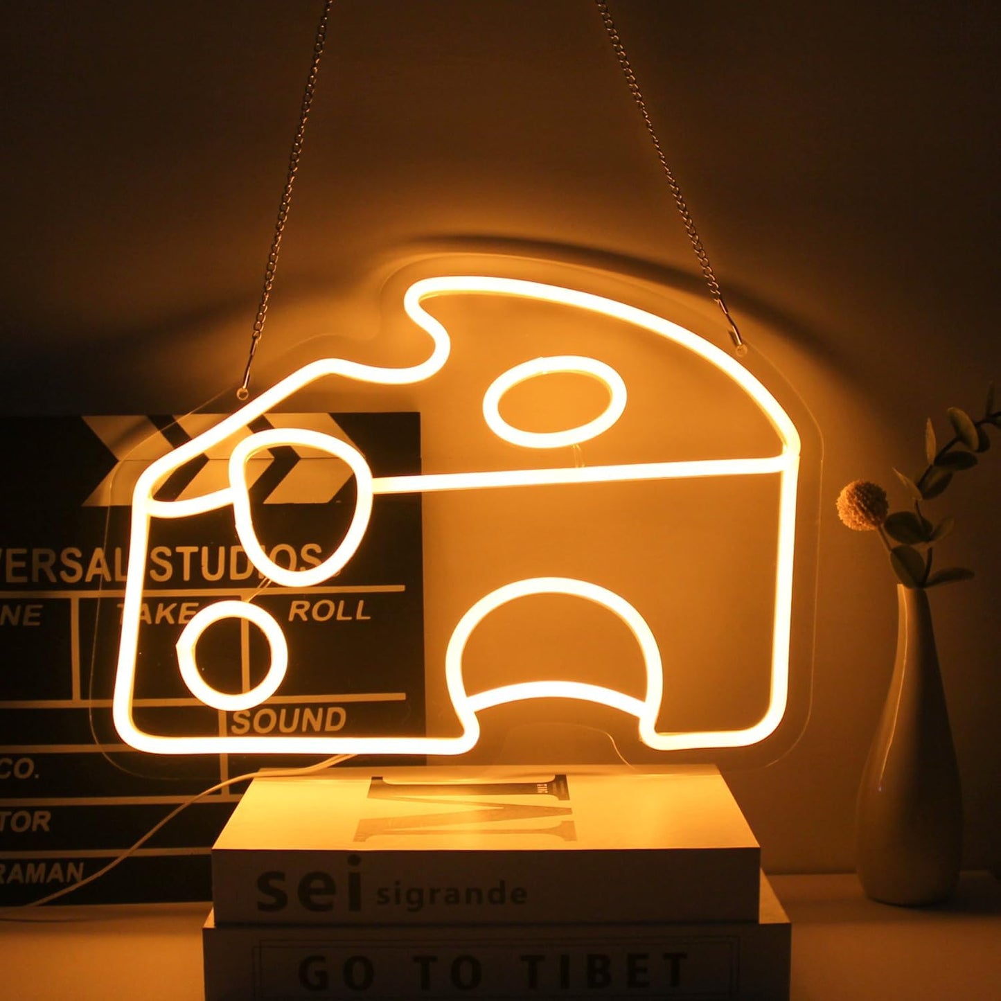 Golden Yellow Cheese Wedge Neon Light LED Sign for Wall Kitchen Decor Food Shape Light Up Sign for Bedroom Restaurant Dessert Shop Bakery Party Decor