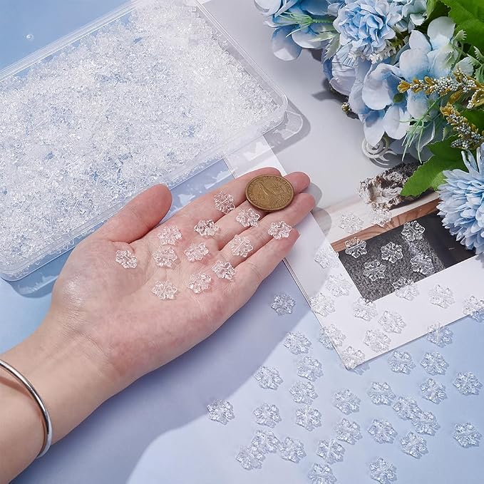 UNICRAFTALE About 600Pcs Christmas Snowflake Beads Bulk Transparent Clear Mini