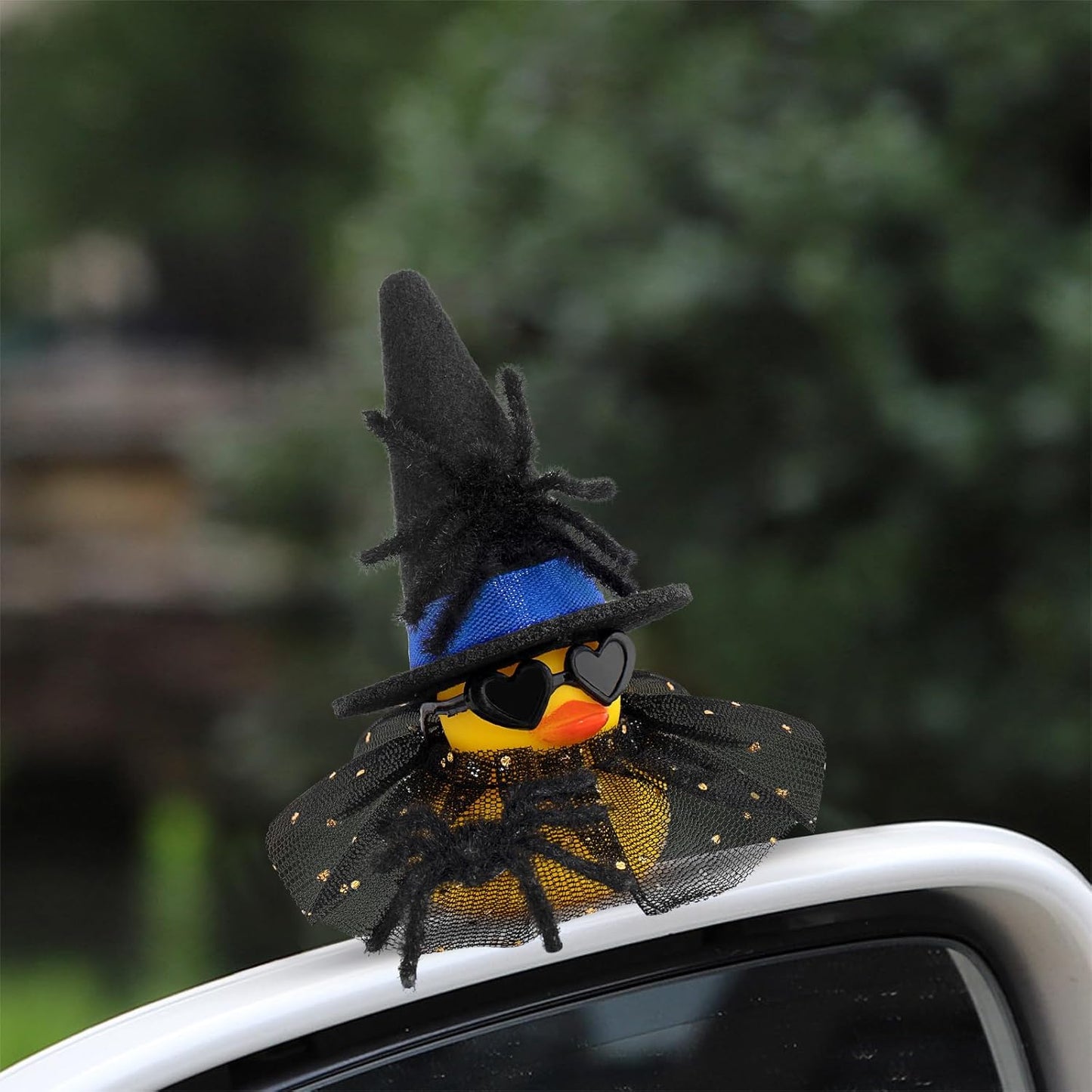 wonuu Car Dashboard Spider Witch Rubber Ducks for Halloween, Decorations Duck for Office Desk Ornament Accessories with Hat Glasses Skirt, for Halloween Party Gifts (Gold Point Skirt Blue)