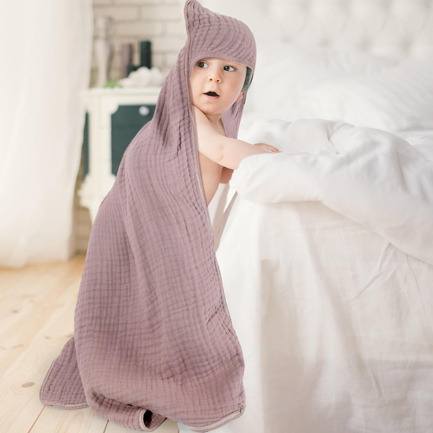 Peryiter 4 Pcs Muslin Hooded Baby Towels, 32"x 32" Cotton Newborn Bath Towel Muslin Infant Baby Blankets Absorbent Unisex Christmas Registry Gift Essentials for Girls Boys (Beige Series)