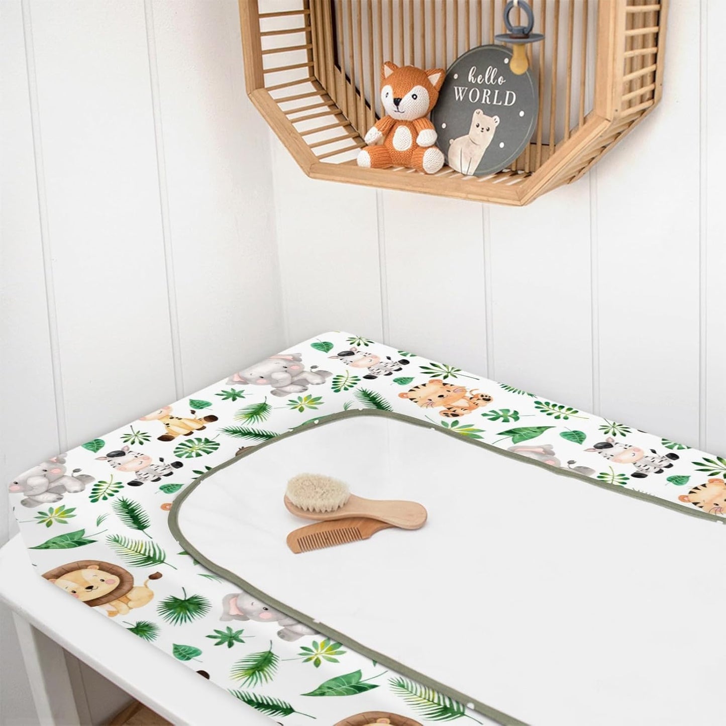 HawSkgFub African Safari Jungle Animal Eucalyptus Leaf Changing Pad Cover Baby Girl Boy, Giraffe Elephant Lion Palm Leaf Diaper Change Table Sheet, Stretchy Safe Snug Fitted Changing Mat 32"/34" x 16"