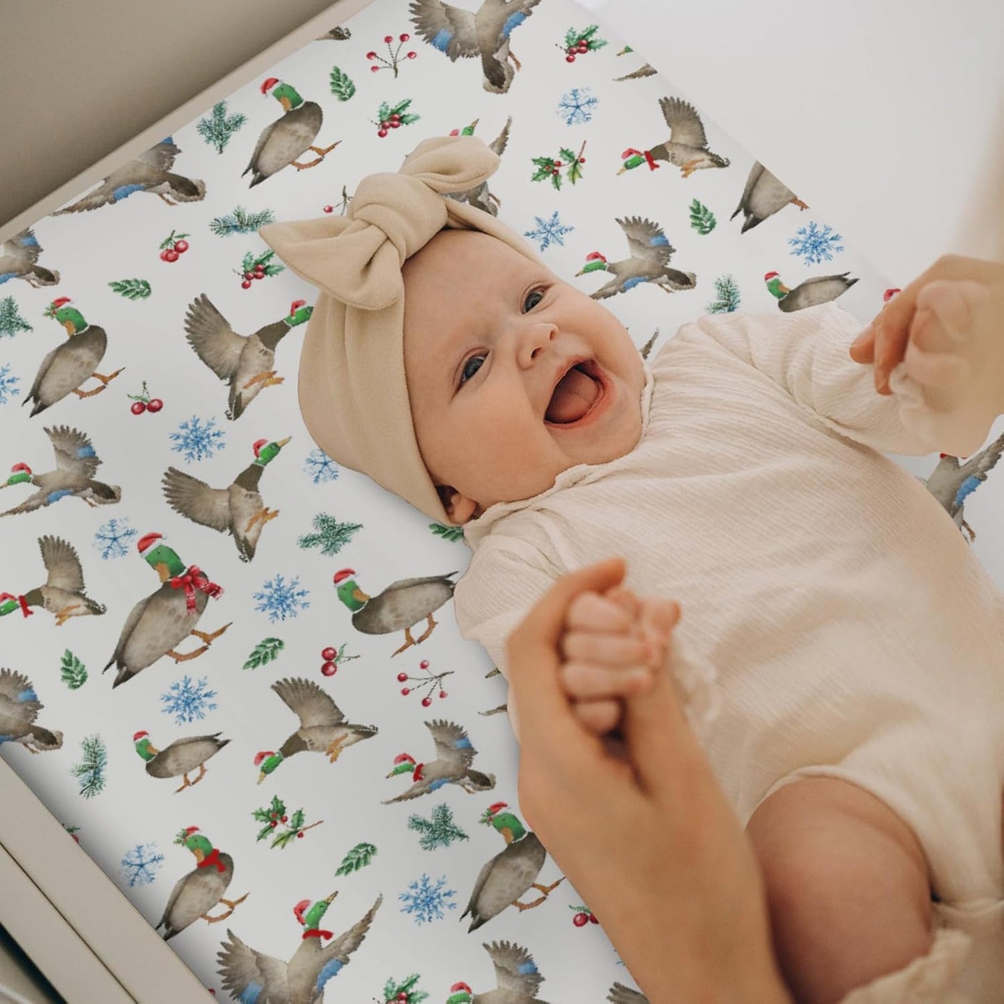 Christmas Mallard Ducks Changing Pad Covers for Baby Girl Boy Winter Green Ducks Fir Leaves Snowflakes Fitted Change Table Cover Mats Hunting Ducks Soft Diaper Changing Table Sheets 32''×16''