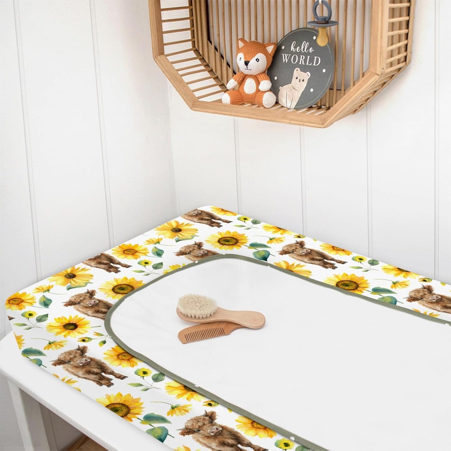 HawSkgFub Highland Cow Sunflower Changing Pad Cover for Baby Girls, Western Farm Animal Fall Flower Diaper Change Table Covers, Soft Stretchy Safe Snug Fitted Changing Mat Sheet Fit 32"/34" x 16"