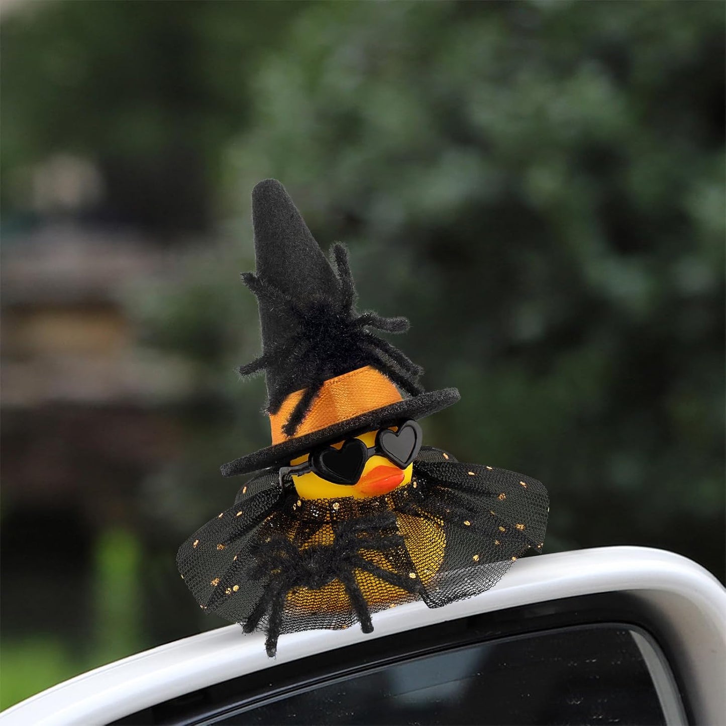 wonuu Car Dashboard Spider Witch Rubber Ducks for Halloween, Decorations Duck for Office Desk Ornament Accessories with Hat Glasses Skirt, for Halloween Party Gifts (Gold Point Skirt Orange)