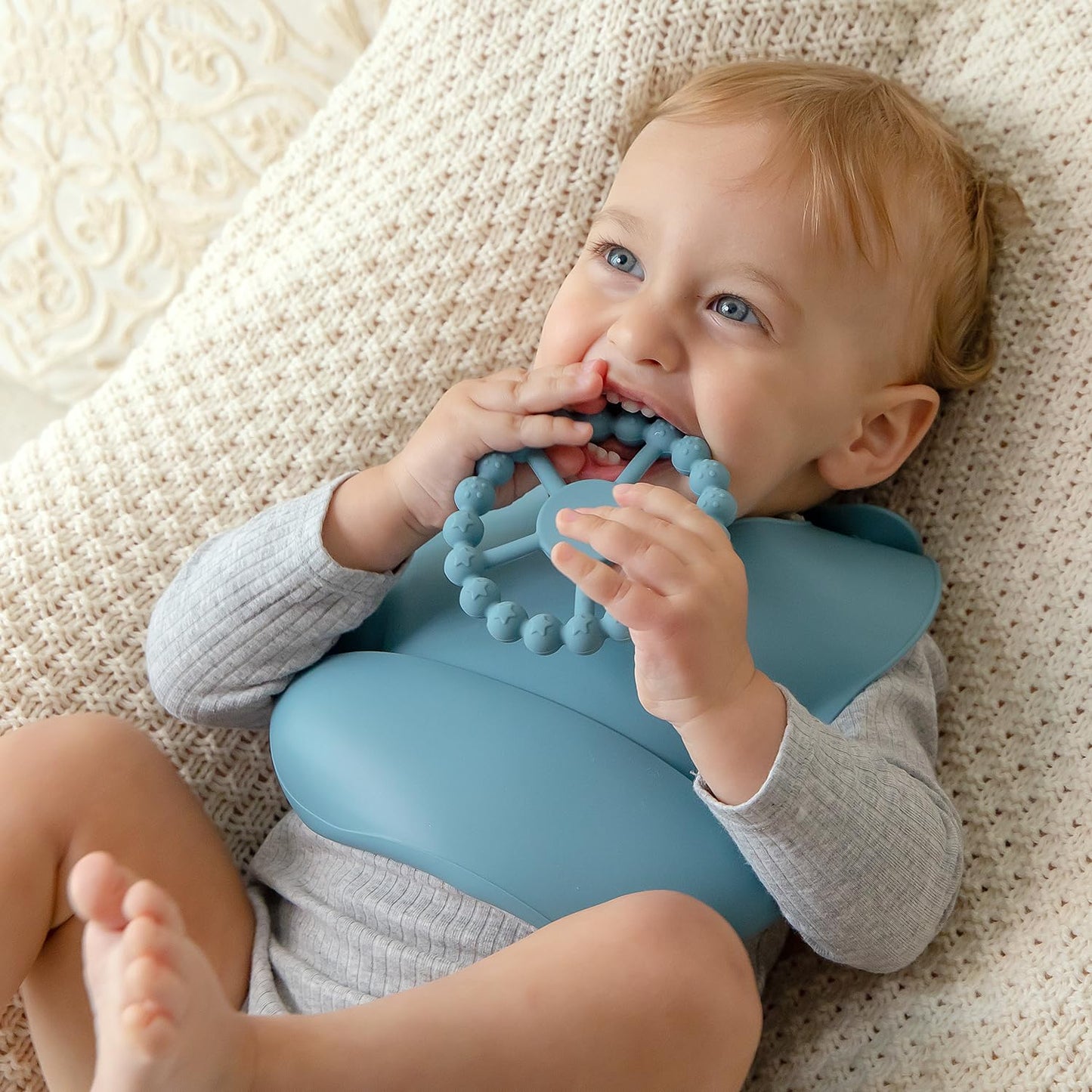 SAMiGO Ring Baby Teether Toys, Silicone Teething Ring Toys for Babies 0-6 6-12 Months, Baby Teethers 0-3 Months, Infant Teething Relief, Boy Girl Baby Essentials Must Haves - 2 Pack