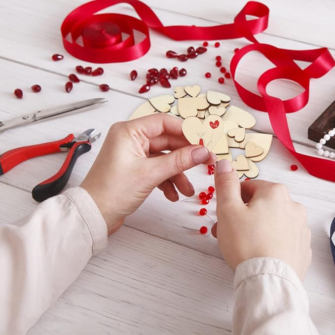 DERAYEE 100Pcs Unfinished Wooden Hearts
