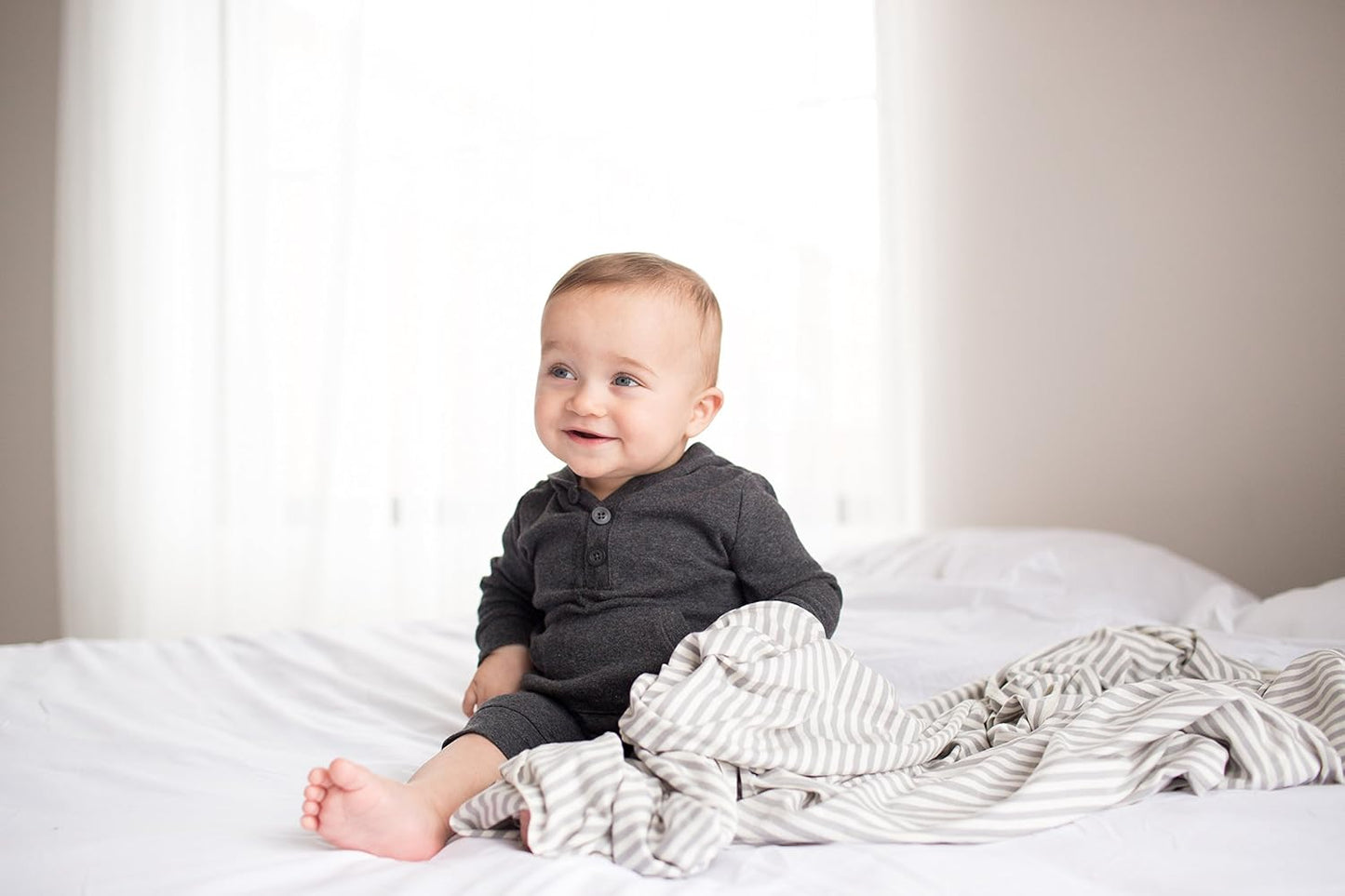 Copper Pearl Large Premium Knit Baby Swaddle Receiving Blanket Grey and White Everest