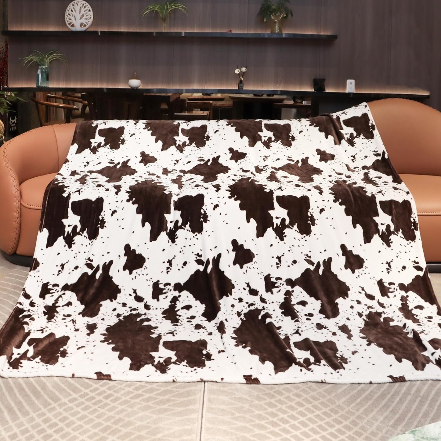 Queen Bed Blanket for Women - Lightweight Plush Extra Large Cow Print Blanket Soft Fuzzy Throw for Living Room Decor All Seasons 90"x90"