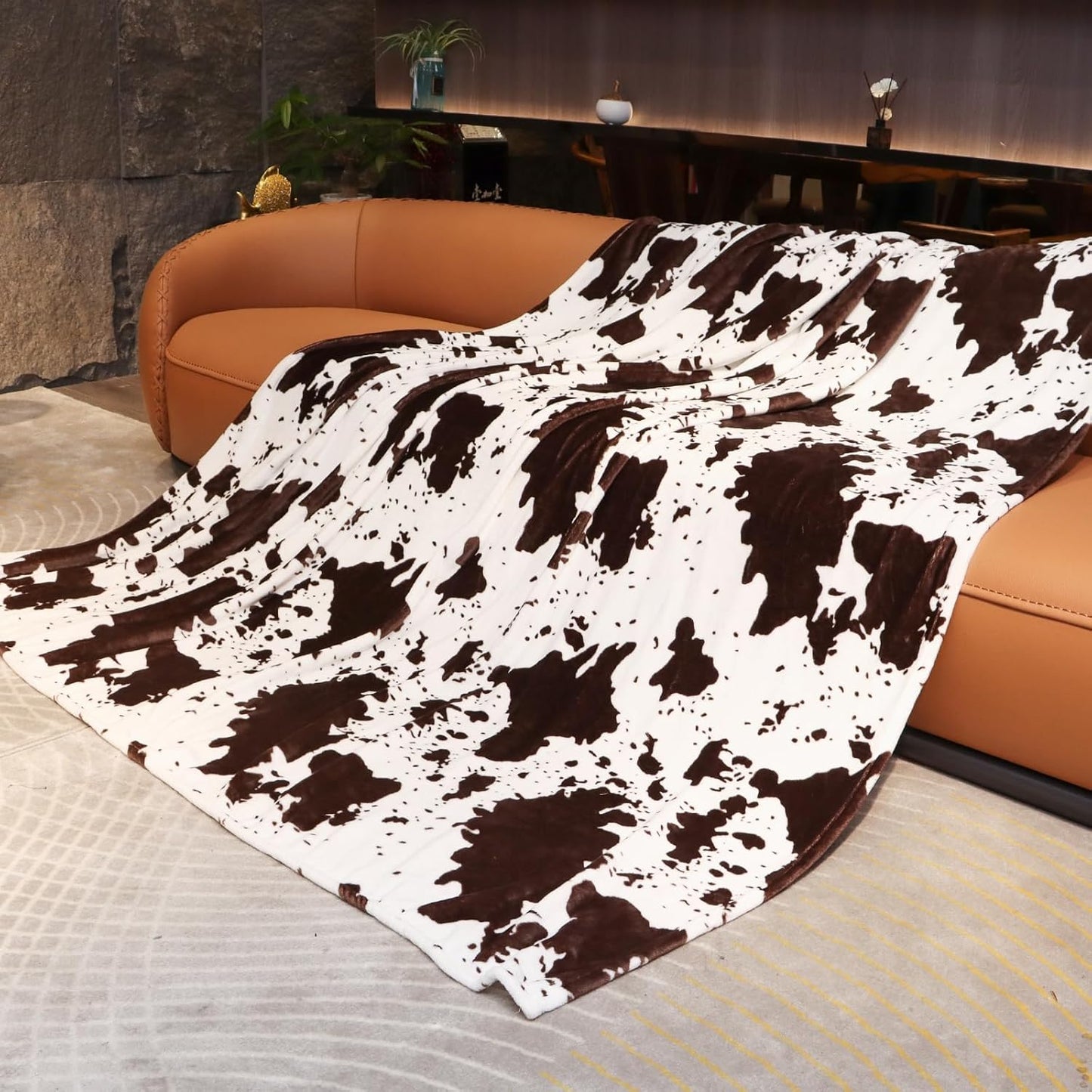 Queen Bed Blanket for Women - Lightweight Plush Extra Large Cow Print Blanket Soft Fuzzy Throw for Living Room Decor All Seasons 90"x90"
