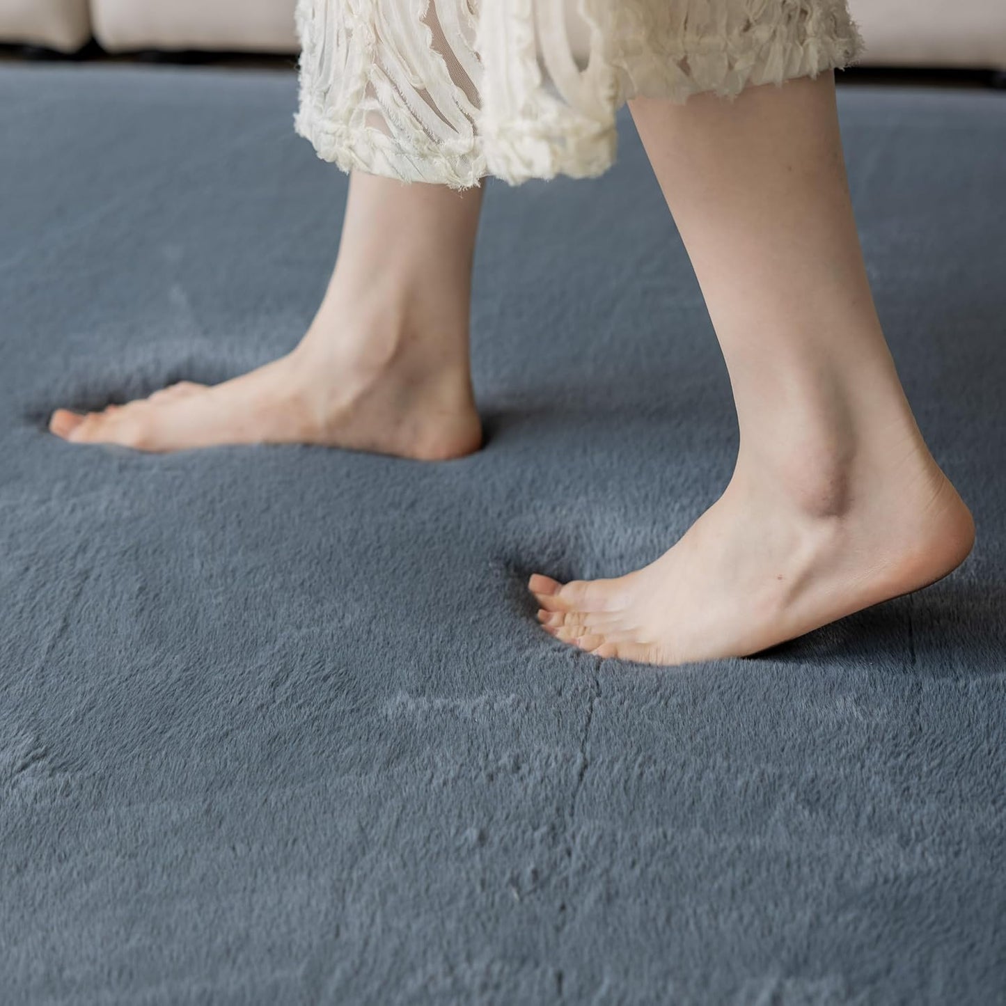 Loartee Faux Rabbit Fur Rug - 1.18" Thick Soft Fluffy Area Rug, Non-Slip Memory Foam Crawling Mat, Dark Gray, 59"x59"
