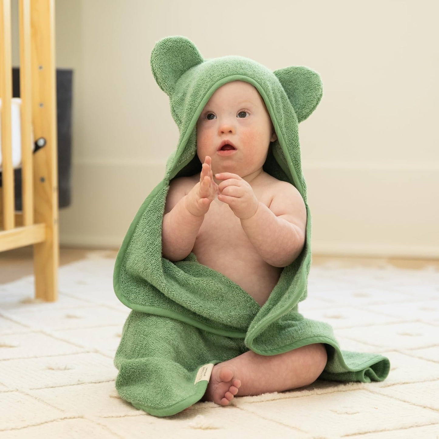 Bella Tunno Baby Bath Towel and Wash Mitt Set – Soft Absorbent Hooded Towels and Mitt-Style Baby Washcloths, Oeko-TEX Certified (Sea Foam)
