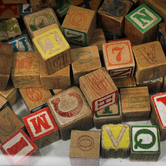 MUXGOA 500 Pcs Unfinished Wood Cubes, 1 cm Wooden Blocks