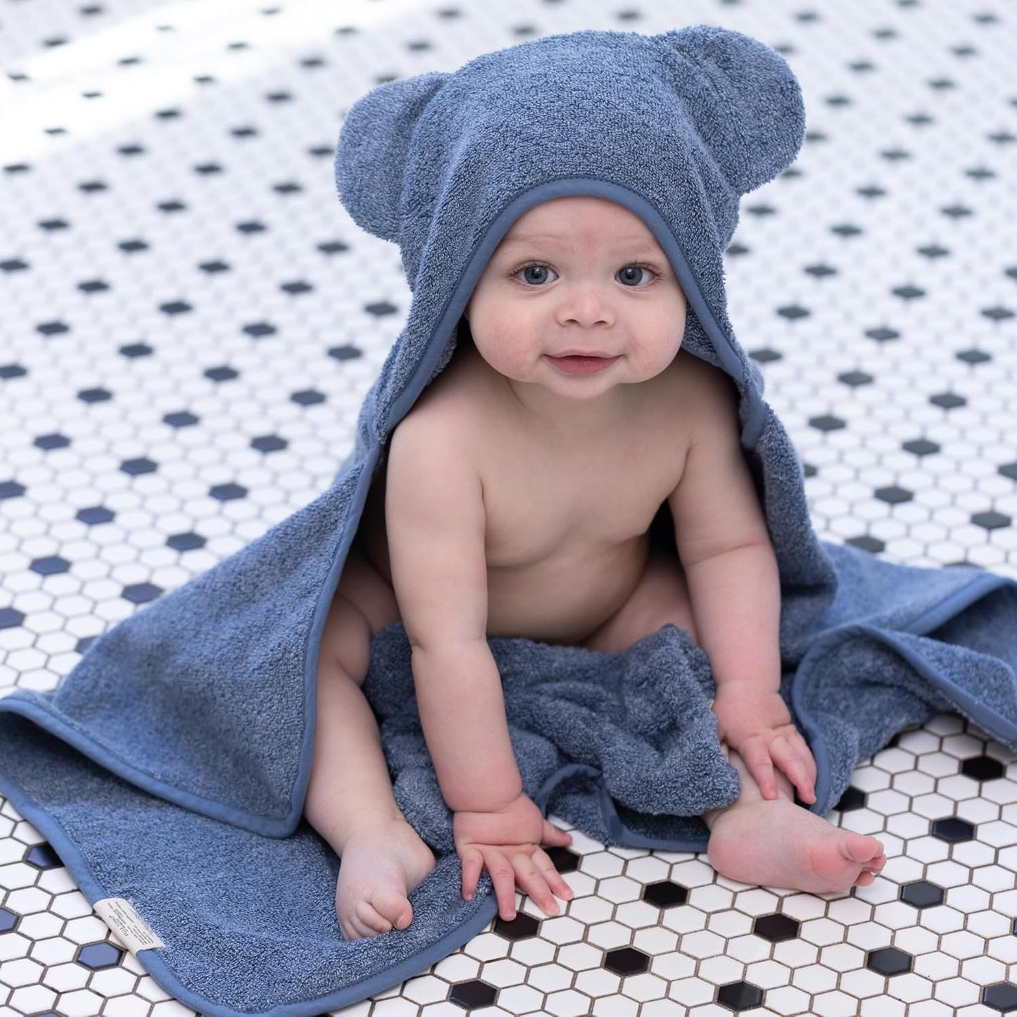 Bella Tunno Baby Bath Towel and Wash Mitt Set – Soft Absorbent Hooded Towels and Mitt-Style Baby Washcloths, Oeko-TEX Certified (Rain)