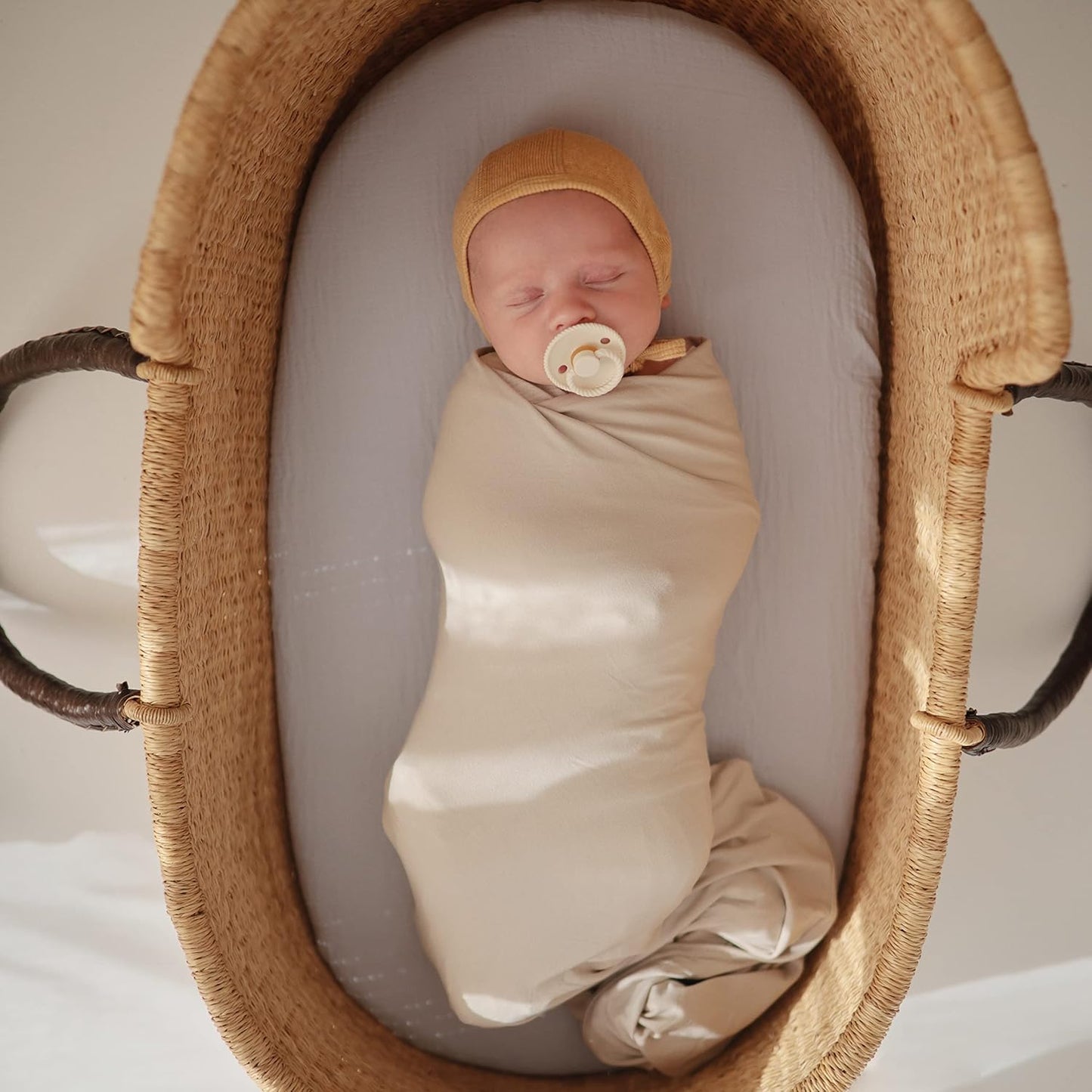 FRIGG Rope Natural Rubber Baby Pacifier | Made in Denmark | BPA-Free (Blush/Cream, 6-18 Months)