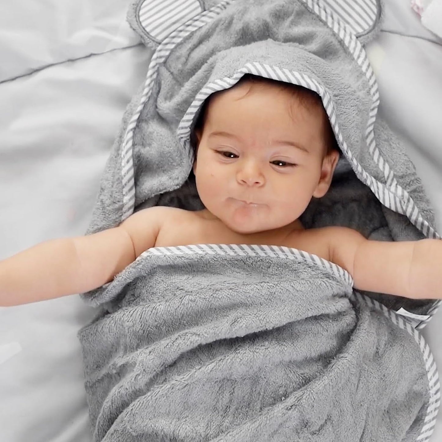 San Francisco Baby Towels for Newborn - Hooded Baby Bath Towels for Boys and Girls, Kids Bath Towels with Hood, Grey