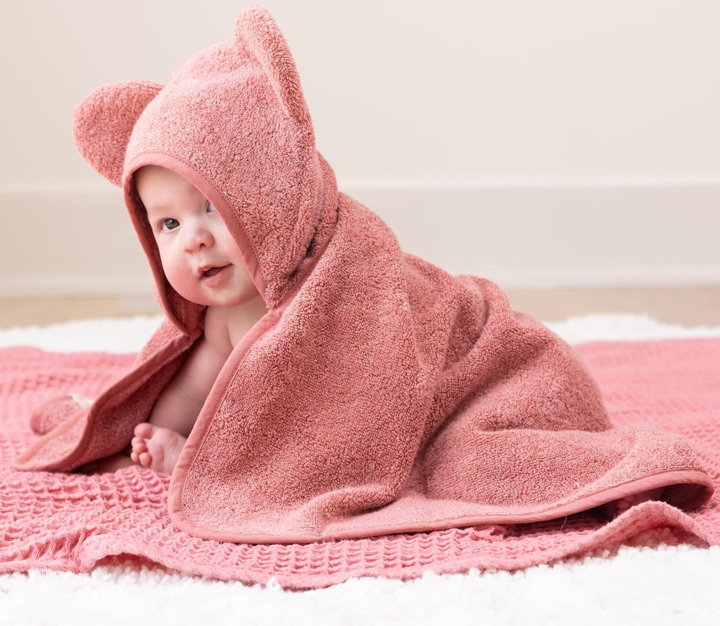 Bella Tunno Baby Bath Towel and Wash Mitt Set – Soft Absorbent Hooded Towels and Mitt-Style Baby Washcloths, Oeko-TEX Certified (Watermelon)