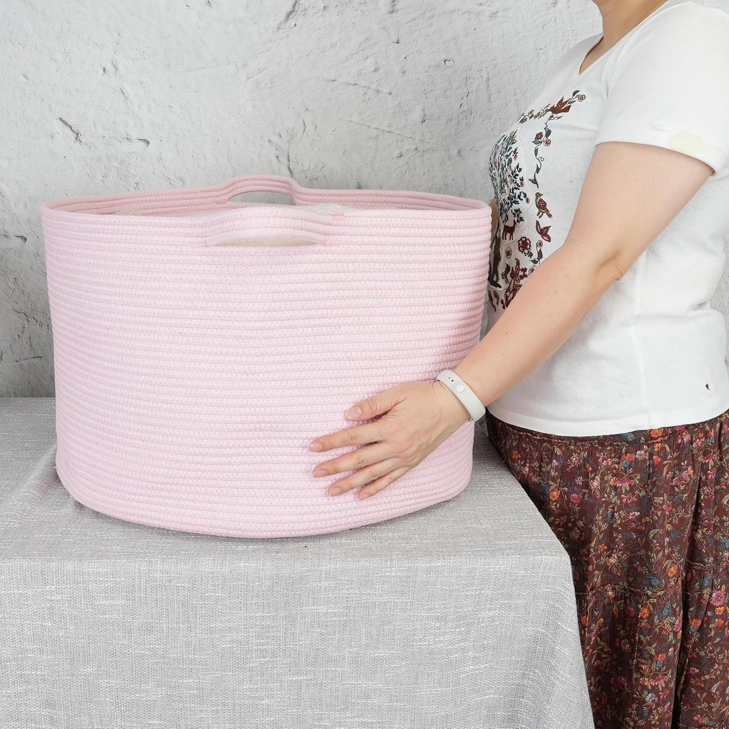 Large Cotton Rope Basket Blankets Basket Living Room 22"x14" Toy Baskets for Kids and Dogs Rope Storage Baskets for Nursery Woven Laundry Baskets for Clothes Towels Baby Toy Storage Round pink
