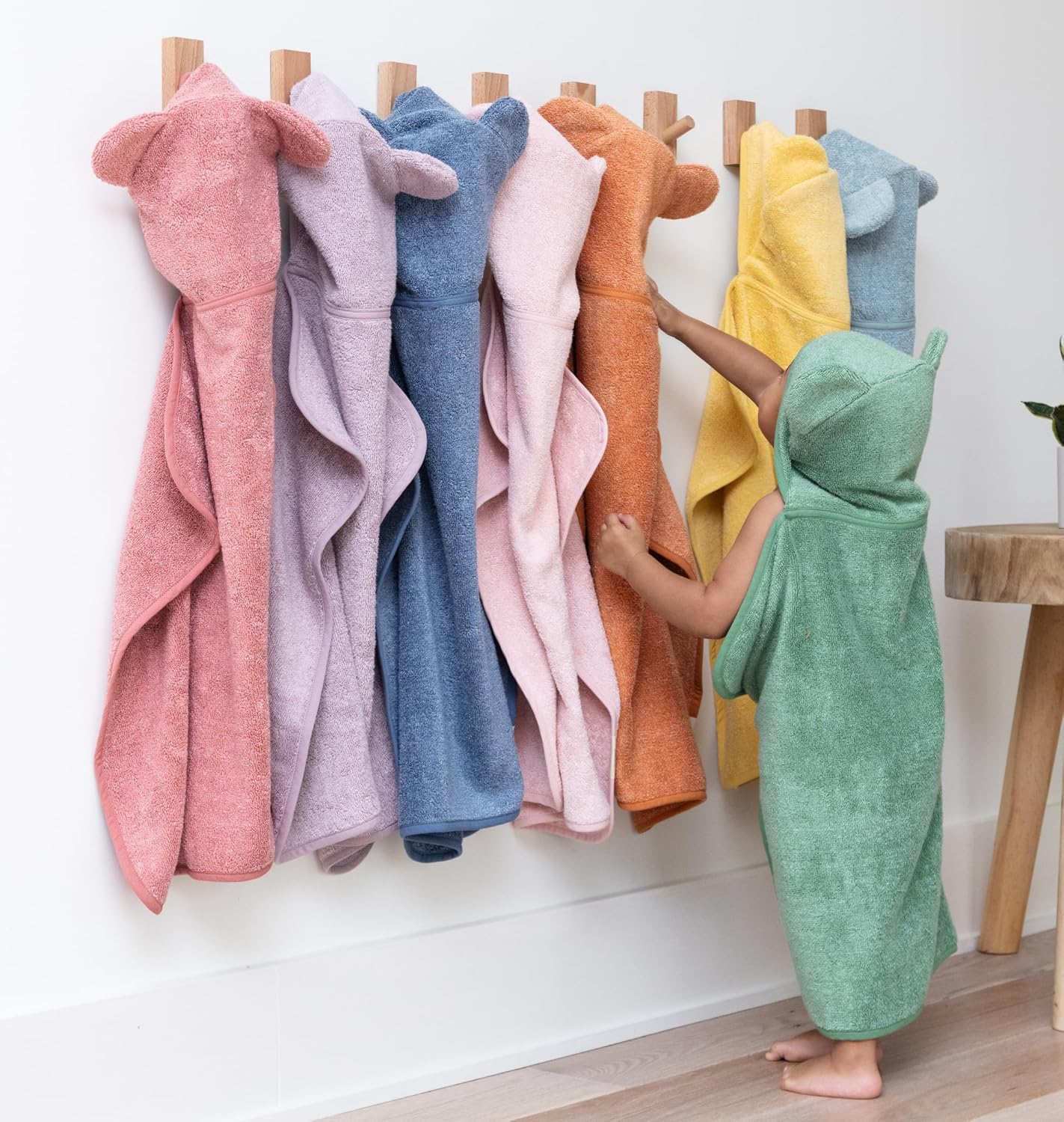 Bella Tunno Baby Bath Towel and Wash Mitt Set – Soft Absorbent Hooded Towels and Mitt-Style Baby Washcloths, Oeko-TEX Certified (Rain)